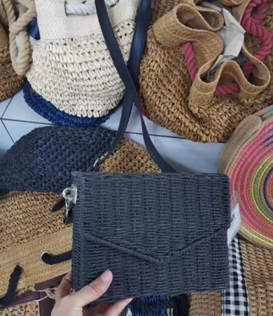 Iron Frame Paper Hand Woven Crossbody Bag