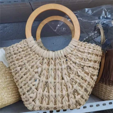 Wooden Handles Corn Husk Woven Straw Bag