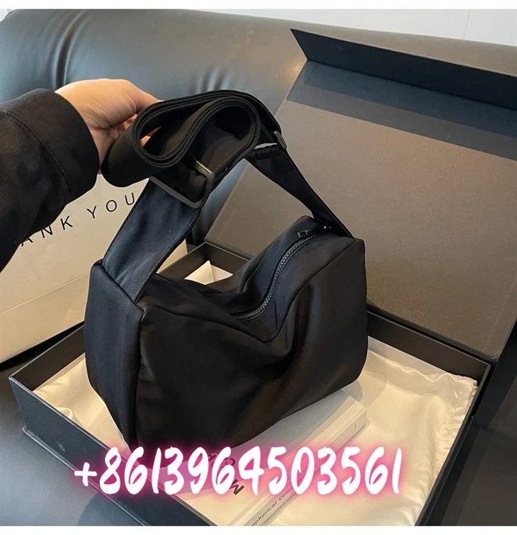 Woman Nylon Crossboday Bag